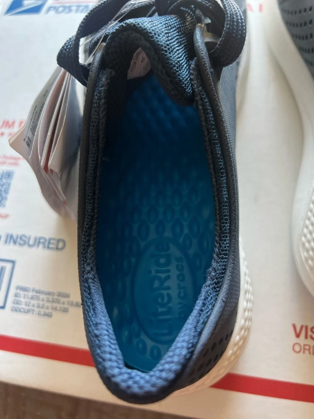 Crocs LiteRide Pacer Sneakers Men Size 7 Navy/ White Relaxed Fit NWT